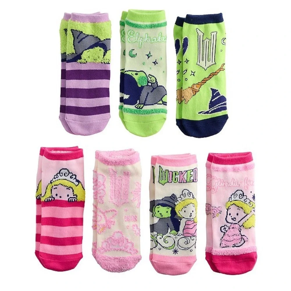 Wicked 7 Days of Comfy Socks Set